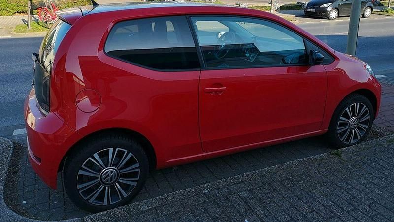 Gebraucht VW up! move up! 75 PS (55 kW) 2017 Rot Kleinwagen