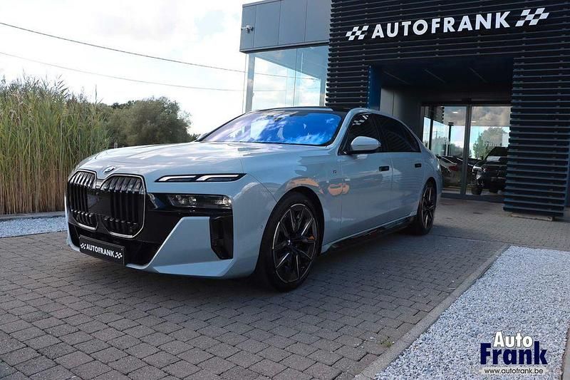 Gebraucht BMW i7 M Sport 400 kW (544 PS) 2024 Grau Limousine