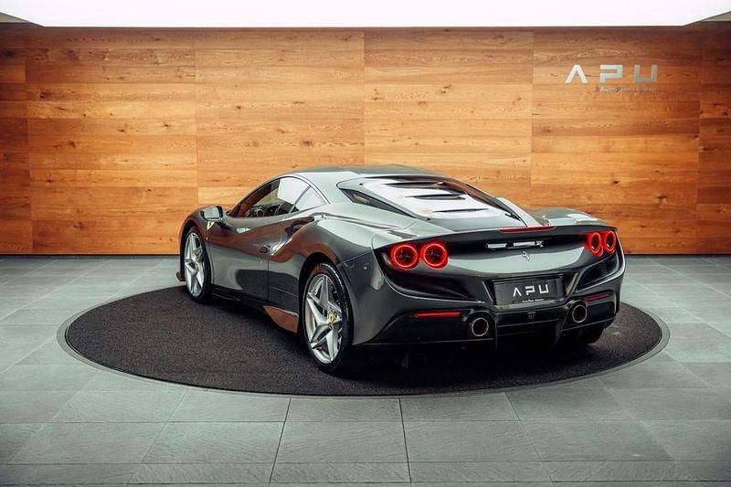 Second-hand Ferrari F8 721 CP (530 kW) 2020 Gri Coupe