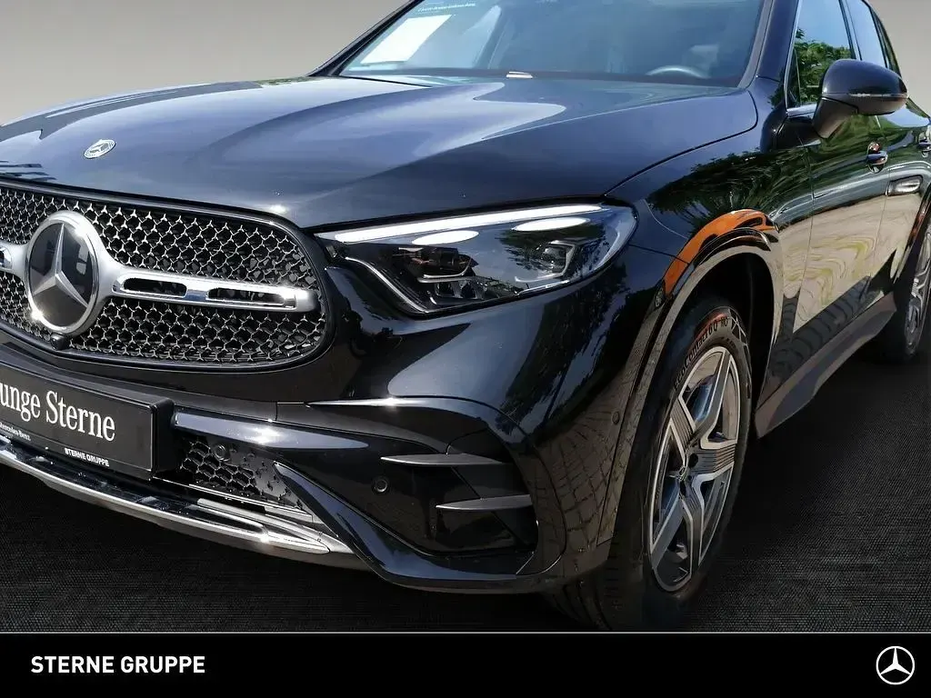 Gebraucht Mercedes GLC300de AMG 333 PS (244 kW) 2025 Lack obsidianschwarz SUV
