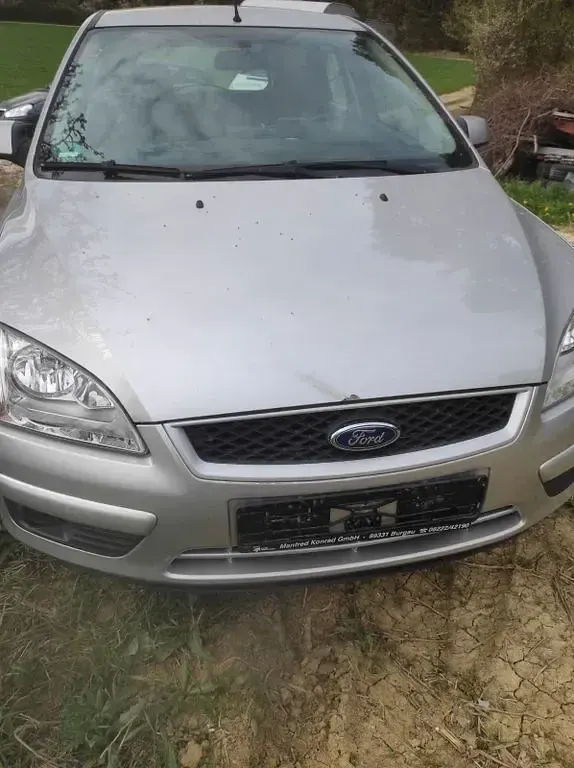 Gebraucht Ford Focus Ambiente 101 PS (74 kW) 2007 Silber Kombi