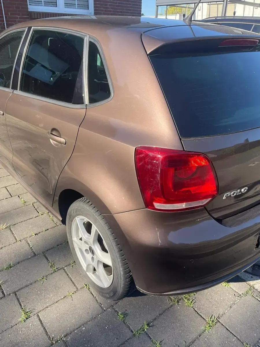 Gebraucht VW Polo 60 PS (44 kW) 2013 Braun Kleinwagen