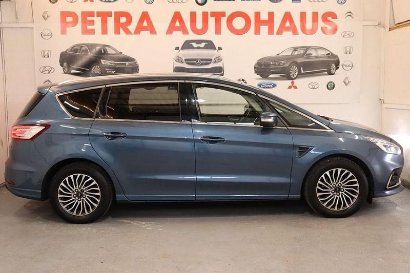 Blau Gebraucht 2021 Ford S-MAX Titanium Van / Kleinbus | 13.999 € (Fairer Preis) - Bild 1/4