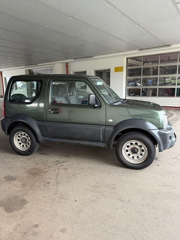 Gebraucht Suzuki Jimny Comfort 84 PS (61 kW) 2015 Grün SUV