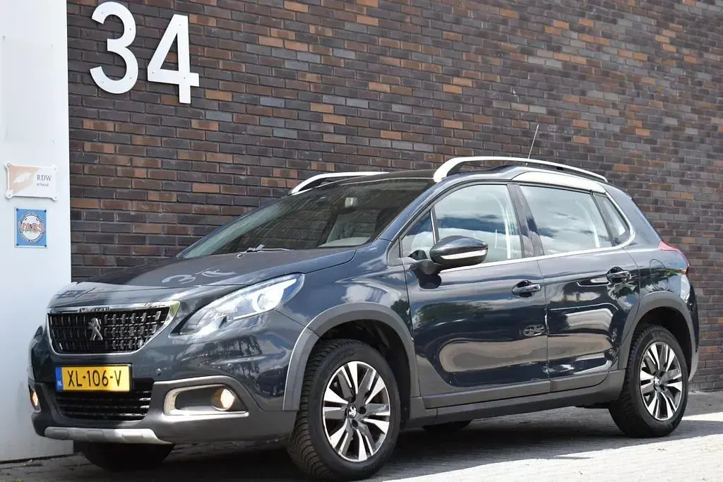 Gebraucht Peugeot 2008 110 PS (80 kW) 2018 Grau SUV