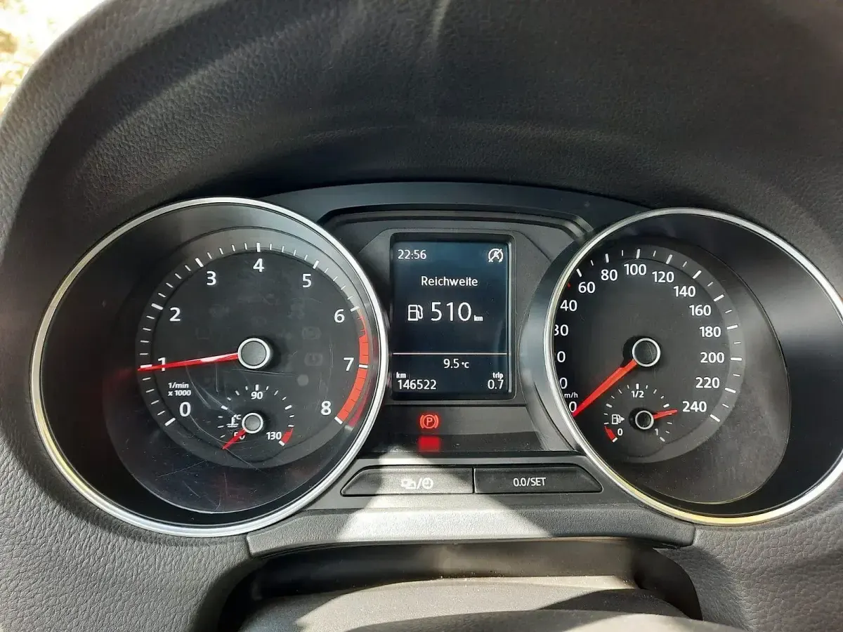 Gebraucht VW Polo Sound 90 PS (66 kW) 2017 Grau Kleinwagen