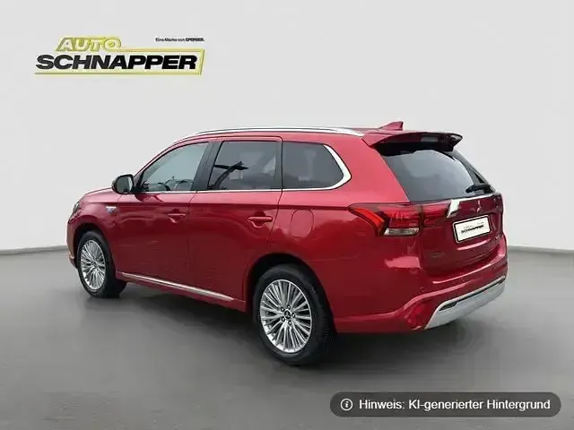 Gebraucht Mitsubishi Outlander P-HEV Top 224 PS (164 kW) 2019 Rot Limousine