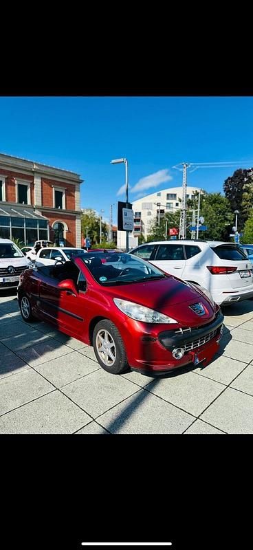 Rot Gebraucht 2007 Peugeot 207 CC Cabrio | 2.300 € (Guter Preis) - Bild 1/4