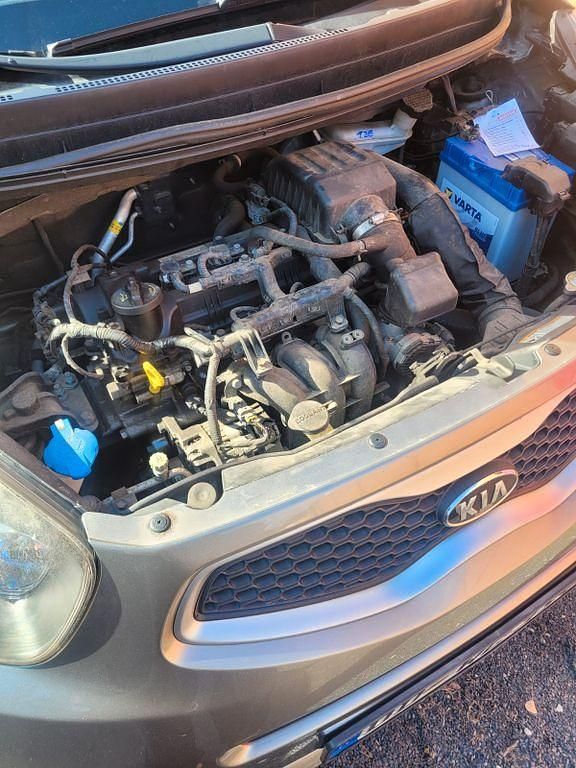 Gebraucht Kia Picanto Attract 69 PS (50 kW) 2012 Silber Kleinwagen