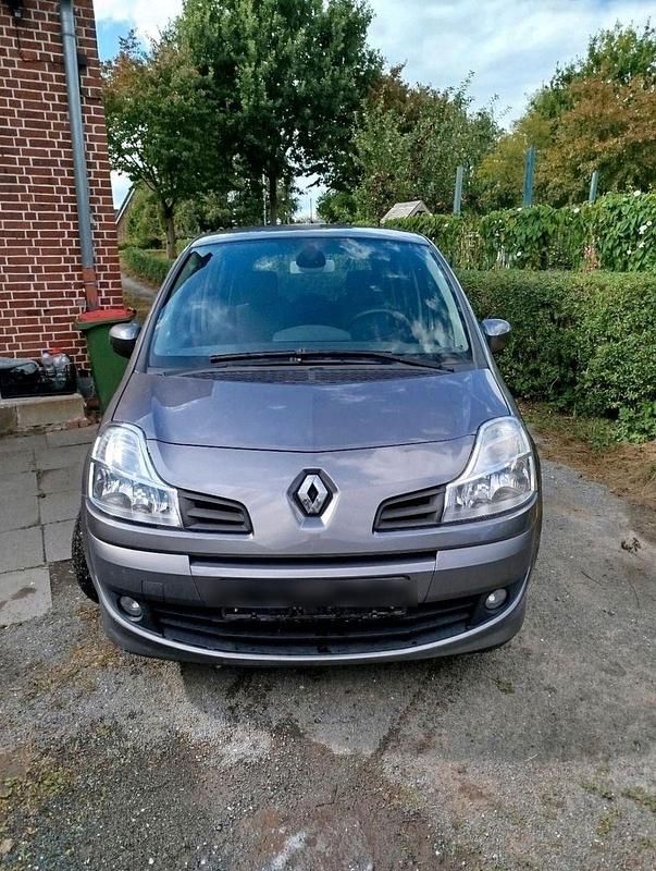 Grau Gebraucht 2010 Renault Modus Dynamique Van / Kleinbus | 2.500 € (Fairer Preis) - Bild 1/4