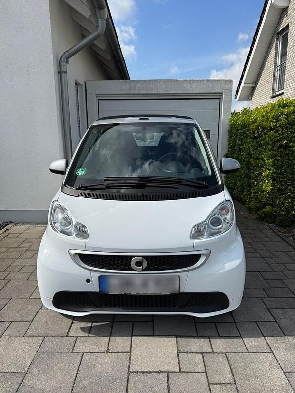 Gebraucht Smart ForTwo Cabrio 71 PS (52 kW) 2013 Weiß Cabrio