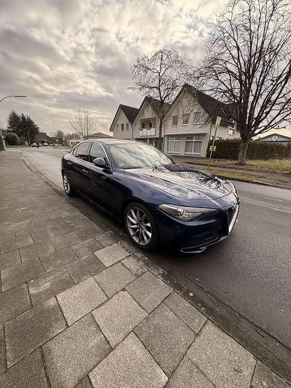 Gebraucht Alfa Romeo Giulia Super 179 PS (131 kW) 2016 Limousine