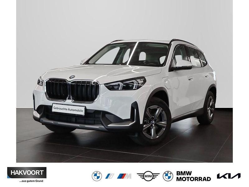 Alpinweiß uni Gebraucht 2025 BMW X1 Comfort Edition SUV | 47.870 € (Fairer Preis) - Bild 1/4