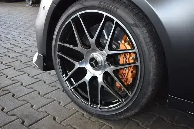 Gebraucht Mercedes E63S AMG AMG 612 PS (450 kW) 2024 Designo graphitgrau magno Limousine
