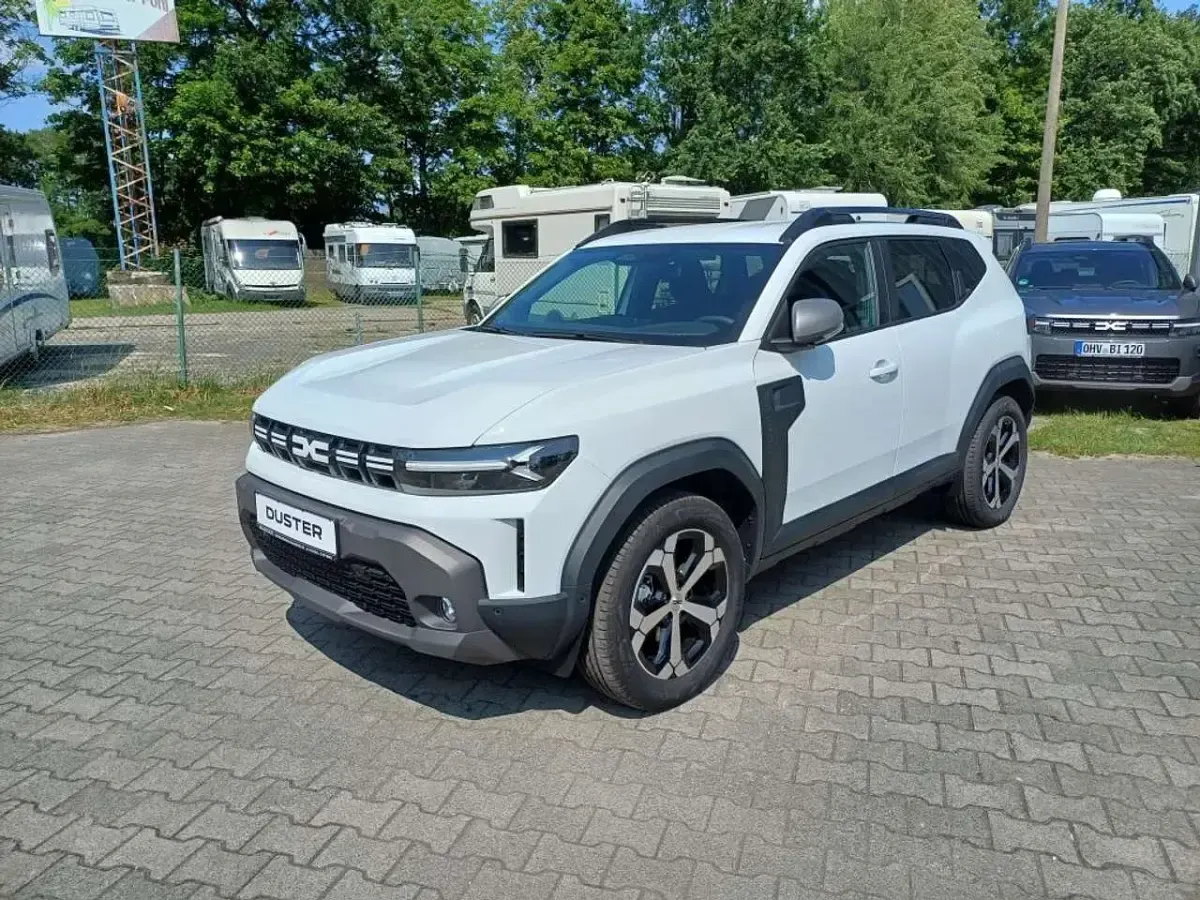 Gebraucht Dacia Duster Journey 141 PS (103 kW) 2025 Arktisweiß SUV