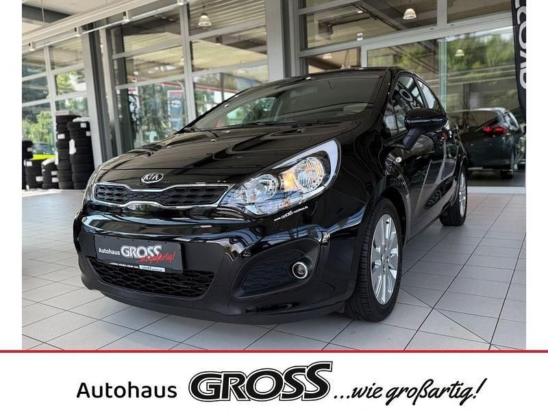 Schwarz Gebraucht 2015 Kia Rio DREAM-TEAM Edition Limousine | 9.495 € (Fairer Preis) - Bild 1/4