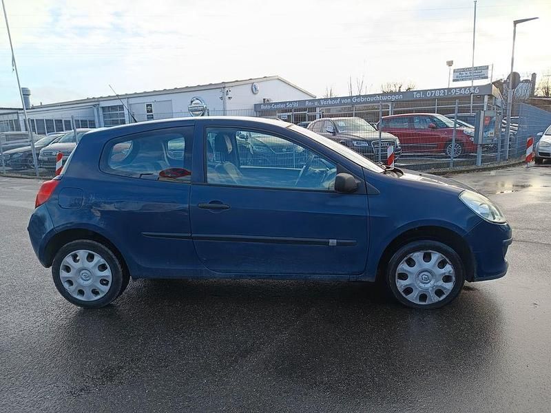 Gebraucht Renault Clio III Authentique 65 PS (47 kW) 2006 Blue roy Kleinwagen