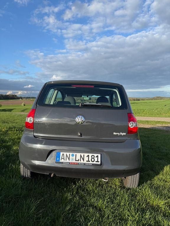 Second-hand VW Fox 54 CP (39 kW) 2005 Gri Hatchback