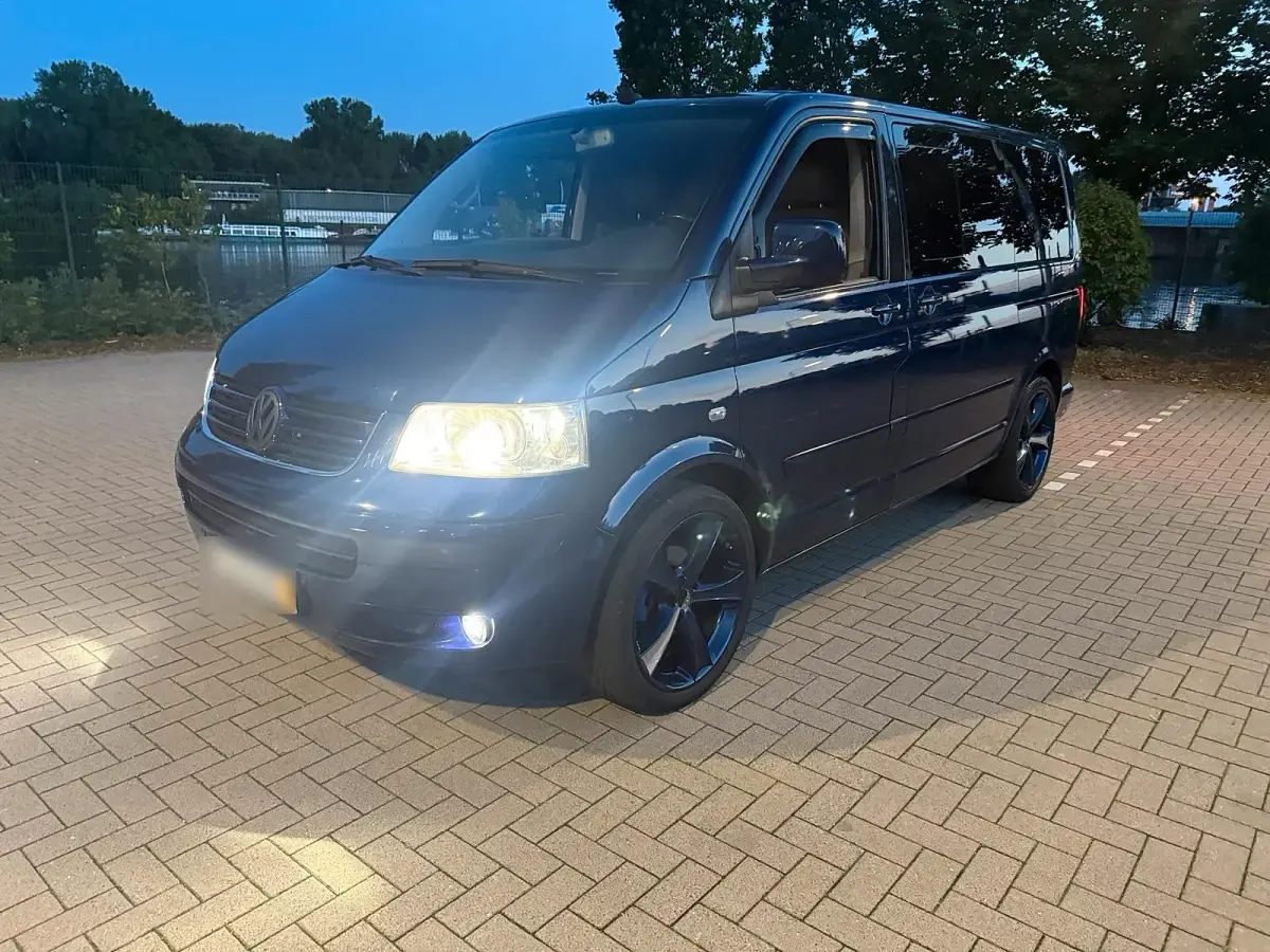 Gebraucht VW Multivan Highline 174 PS (127 kW) 2007 Blau Van / Kleinbus