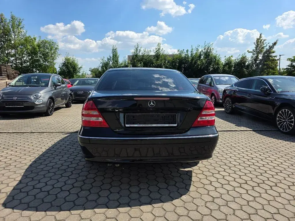 Gebraucht Mercedes C200 163 PS (119 kW) 2007 Schwarz Limousine