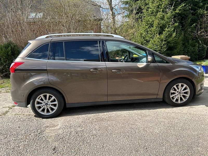 Second-hand Ford C-MAX 125 CP (91 kW) 2018 Maro Monovolum