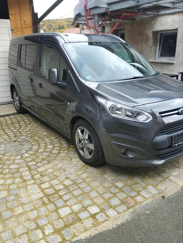 Grau Gebraucht 2016 Ford Tourneo Kombi | 13.400 € (Fairer Preis) - Bild 1/4