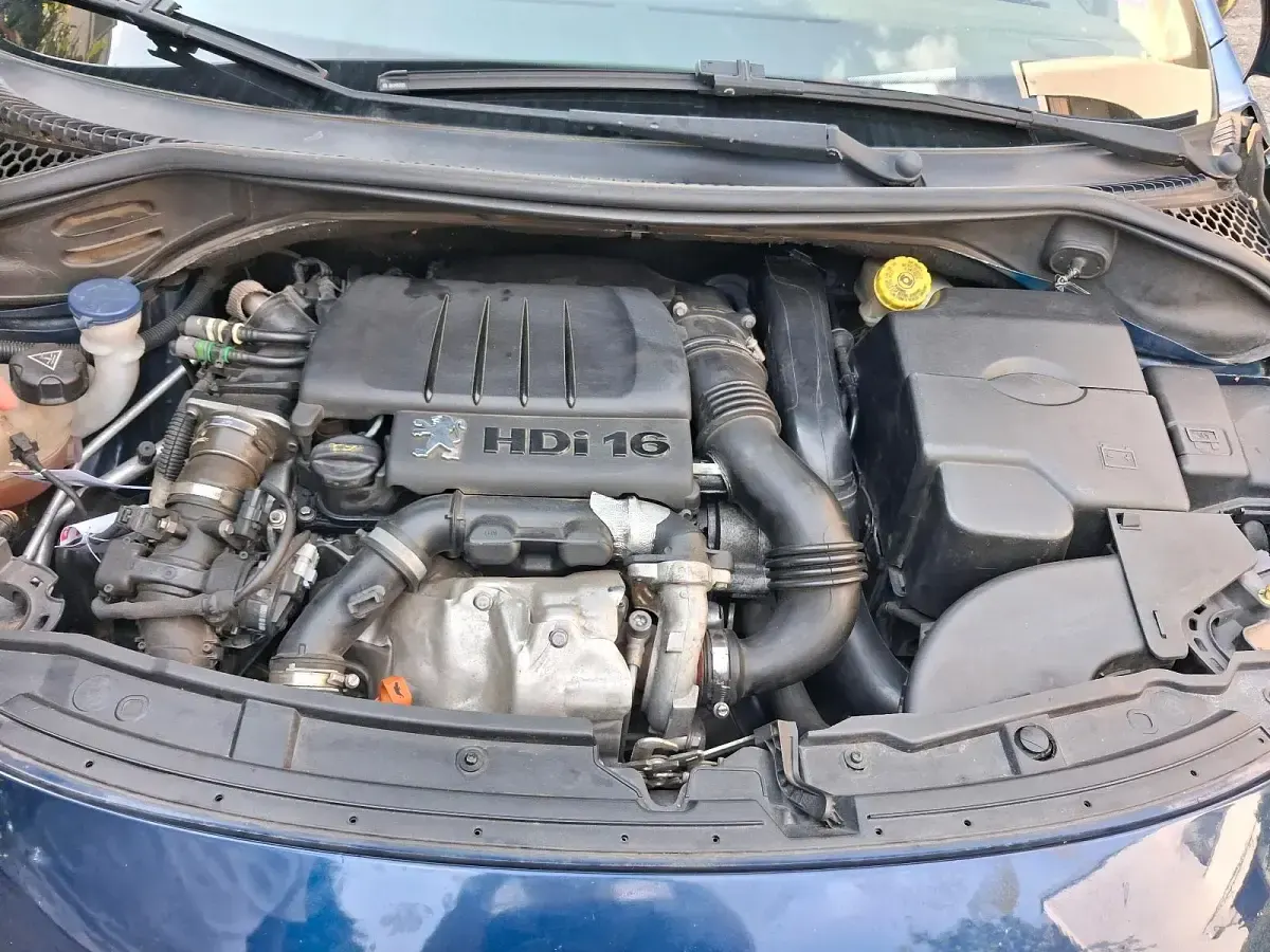 Gebraucht Peugeot 207 90 PS (66 kW) 2008 Blau Kombi