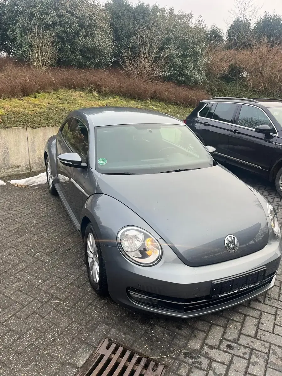 Gebraucht VW Beetle 105 PS (77 kW) 2013 Grau Kleinwagen