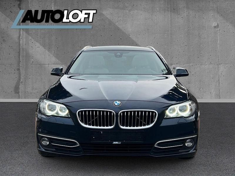 Gebraucht BMW 520 Luxury Line 190 PS (139 kW) 2016 Blau Kombi