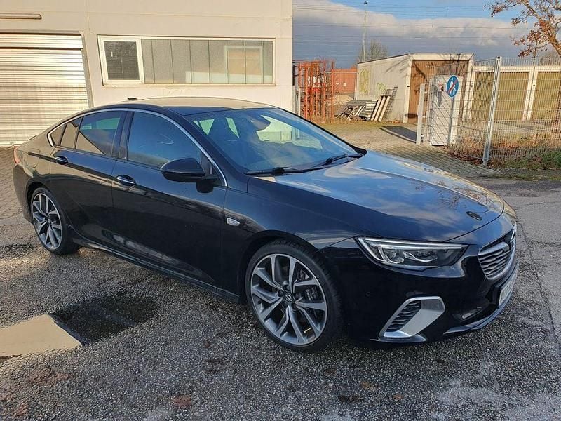 Schwarz Gebraucht 2018 Opel Insignia Limousine | 22.900 € (Teuer) - Bild 1/4