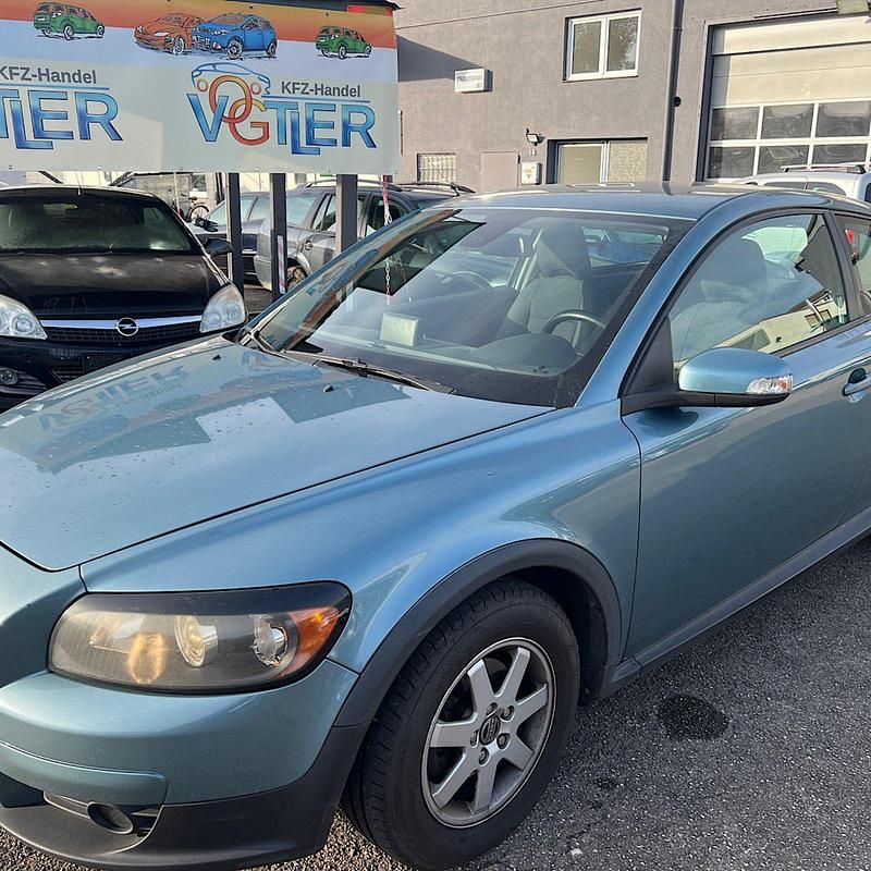 Gebraucht Volvo C30 Momentum 145 PS (106 kW) 2007 Orinoco blue metallic (metallic) Kleinwagen