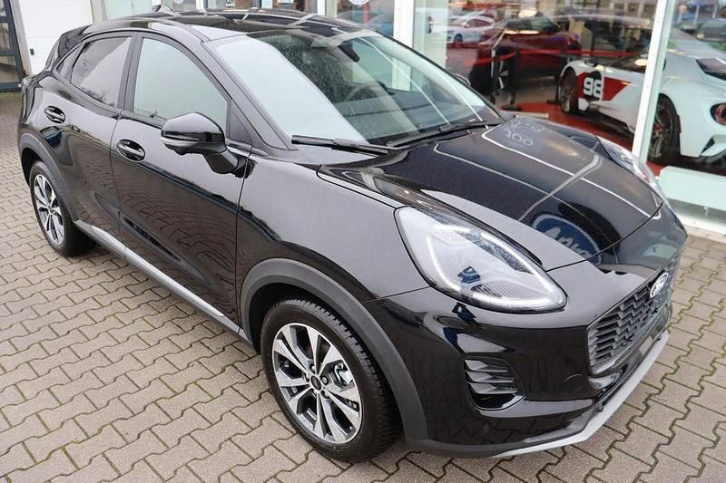Neu Ford Puma Titanium 125 PS (91 kW) 2025 Agate black metallic SUV