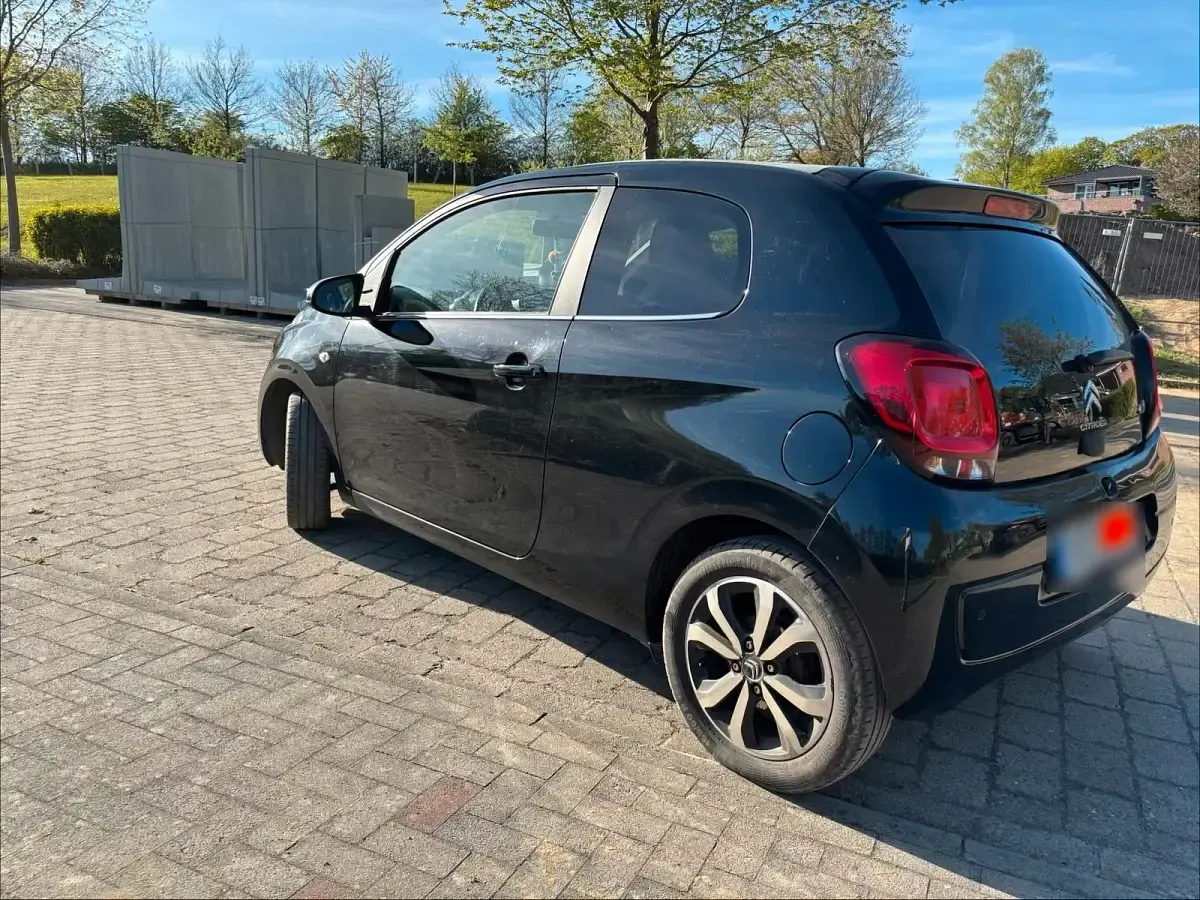Gebraucht Citroën C1 82 PS (60 kW) 2014 Schwarz Kleinwagen
