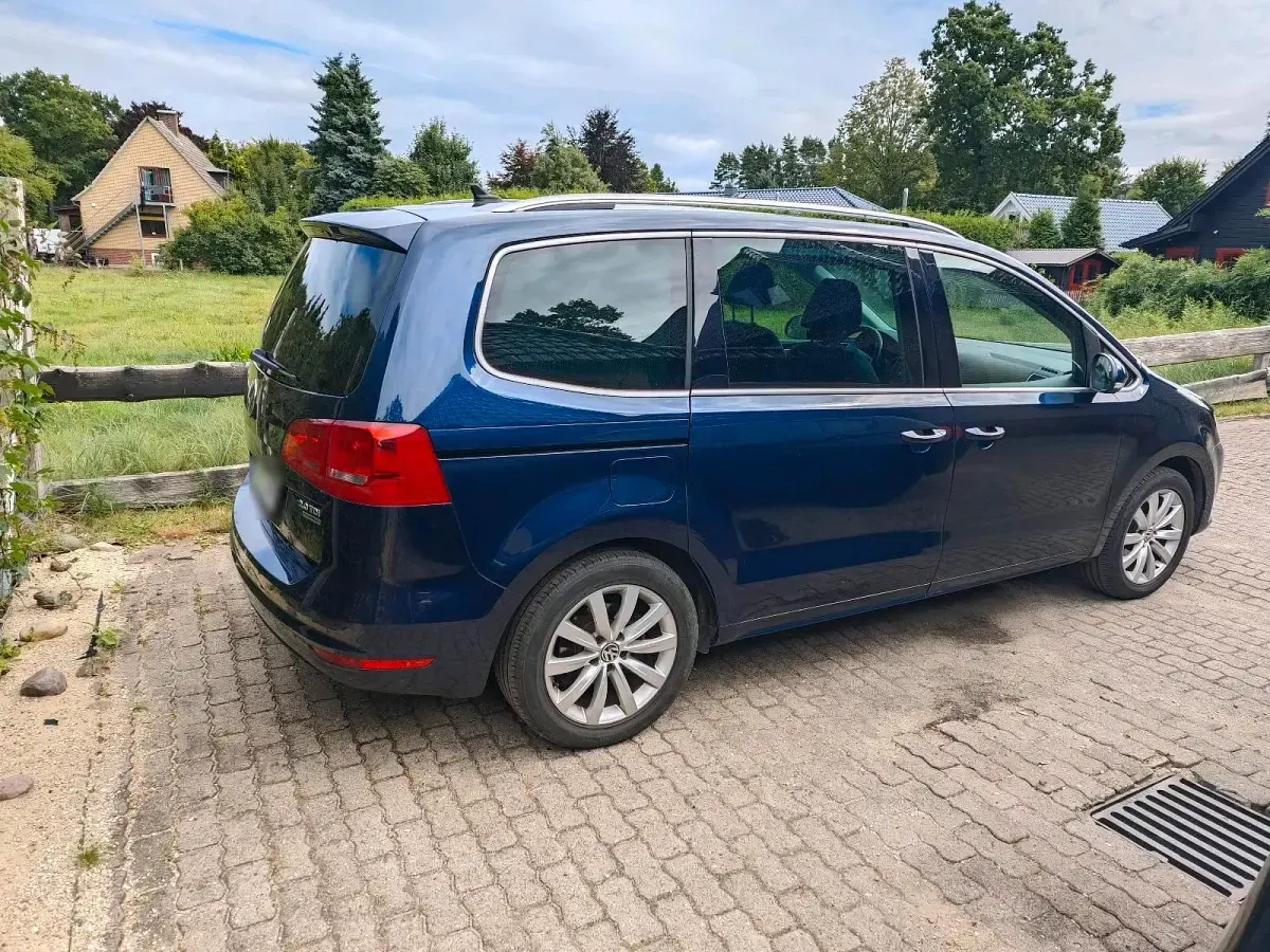 Gebraucht VW Sharan 140 PS (102 kW) 2012 Blau Van / Kleinbus