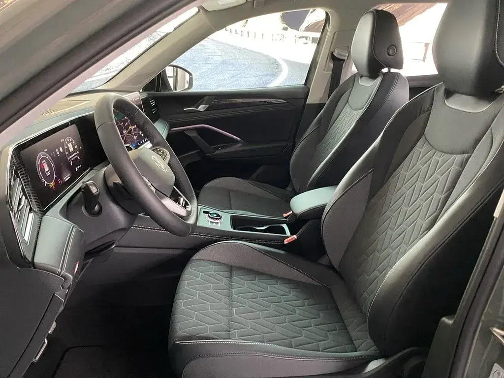 Usata VW Tiguan 150 CV (110 kW) 2025 Verde SUV