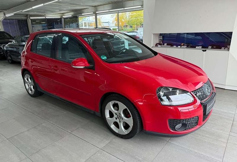 Rot Gebraucht 2005 VW Golf V Sport Limousine | 4.990 € (Fairer Preis) - Bild 1/4