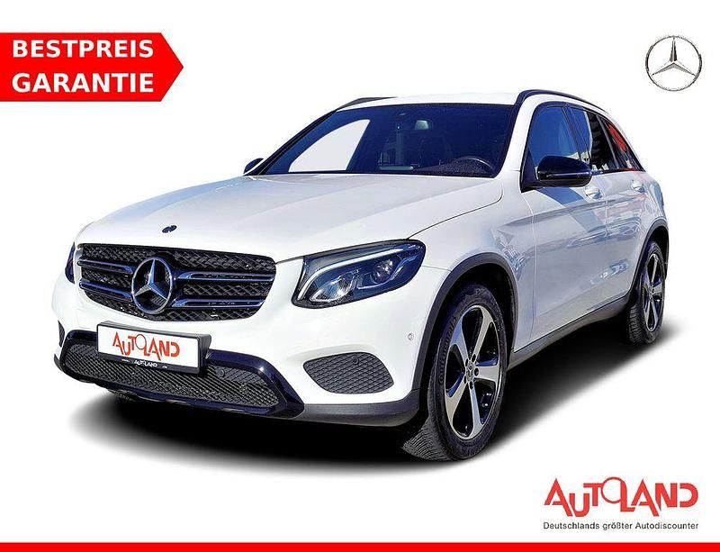 Weiß Gebraucht 2017 Mercedes GLC250 Exclusive SUV | 28.990 € (Fairer Preis) - Bild 1/4