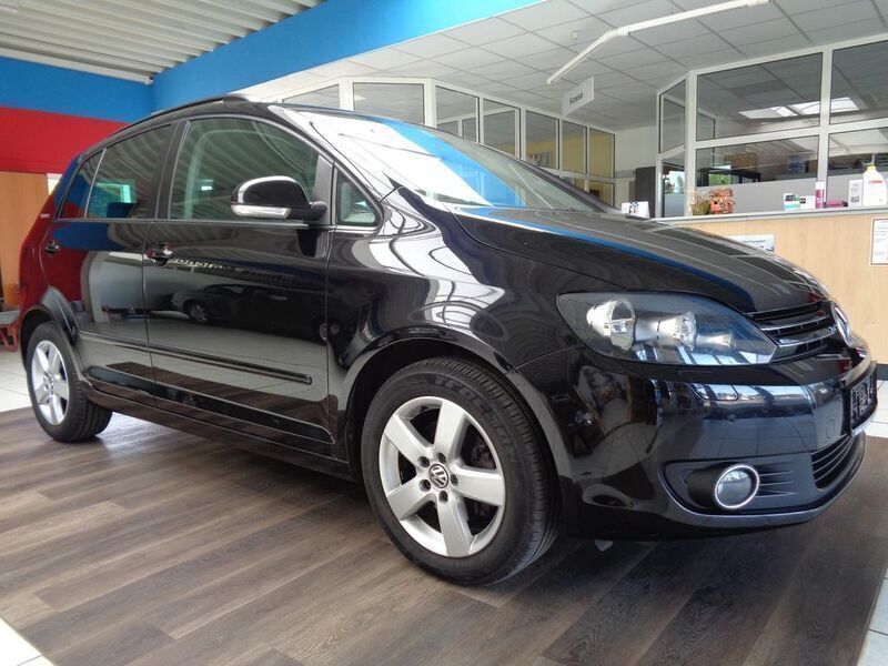 Deep black perleffekt Gebraucht 2011 VW Golf Plus Team Van / Kleinbus | 8.990 € (Fairer Preis) - Bild 1/4