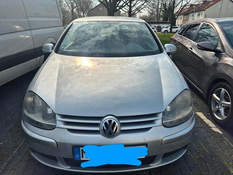 Gebraucht VW Golf V 105 PS (77 kW) 2005 Grau Kleinwagen