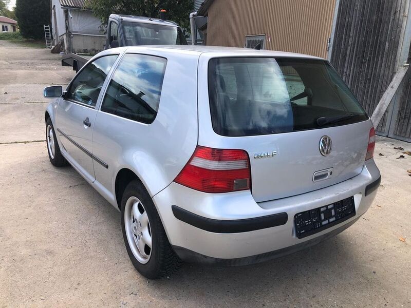 Gebraucht VW Golf IV 75 PS (55 kW) 2002 Silber Limousine
