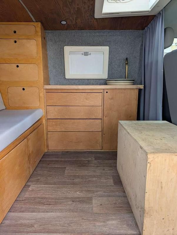 Gebraucht VW T5 102 PS (75 kW) 2009 Rot Van