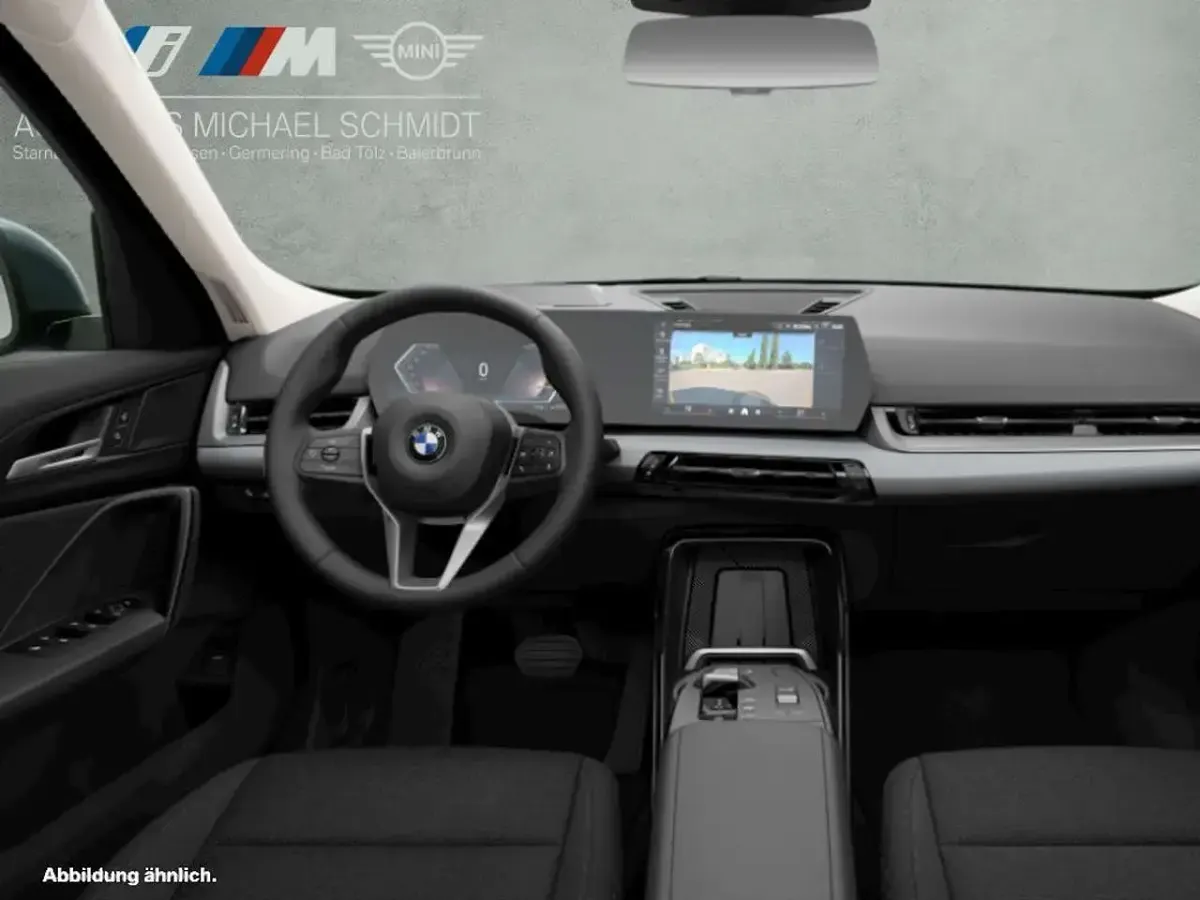 Neu BMW X1 163 PS (119 kW) 2025 Grün SUV