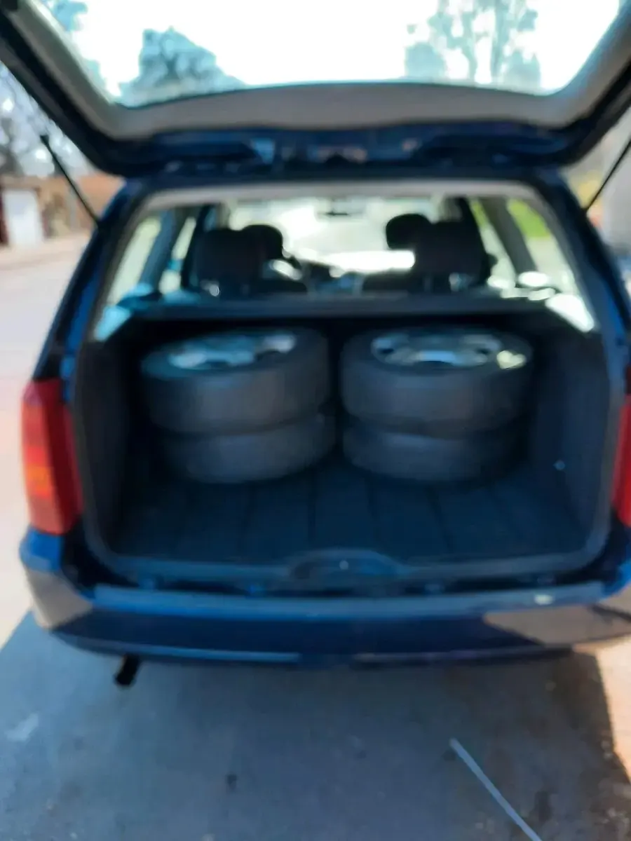 Gebraucht Ford Focus 101 PS (74 kW) 2002 Blau Limousine