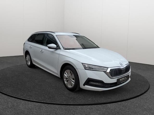 Gebraucht Skoda Octavia Ambition 150 PS (110 kW) 2021 Weiss Kombi