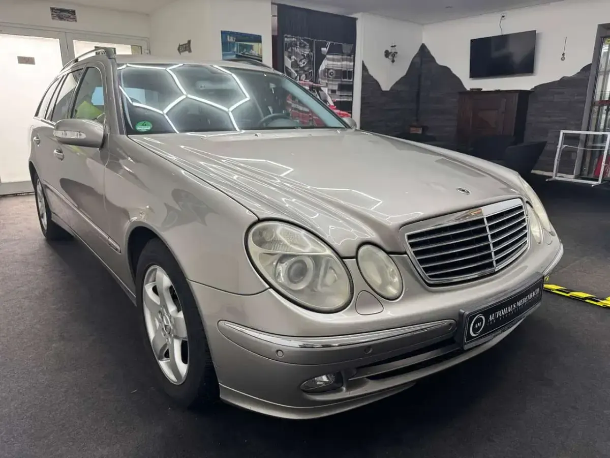 Gebraucht Mercedes E200 Avantgarde 163 PS (119 kW) 2005 Braun Kombi