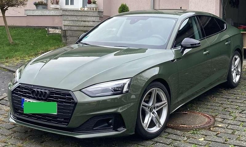 Grün Gebraucht 2022 Audi A5 Sportback Advanced Coupé | 35.000 € (Fairer Preis) - Bild 1/4