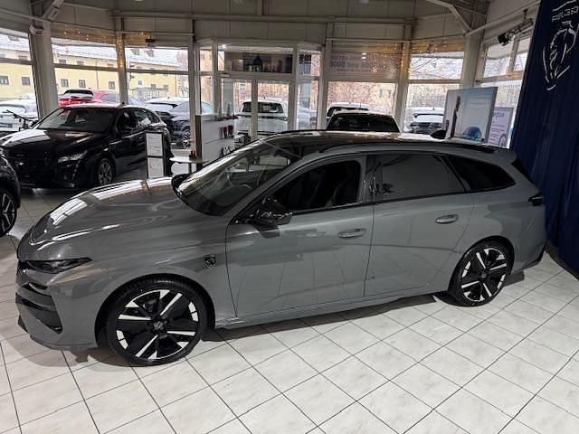 Neu Peugeot 308 SW GT 136 PS (100 kW) 2025 Selenium grau met. Kombi