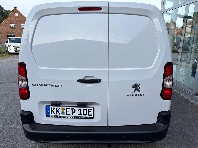 Gebraucht Peugeot E-Partner 55 kW (75 PS) 2025 Weiß Van / Kleinbus