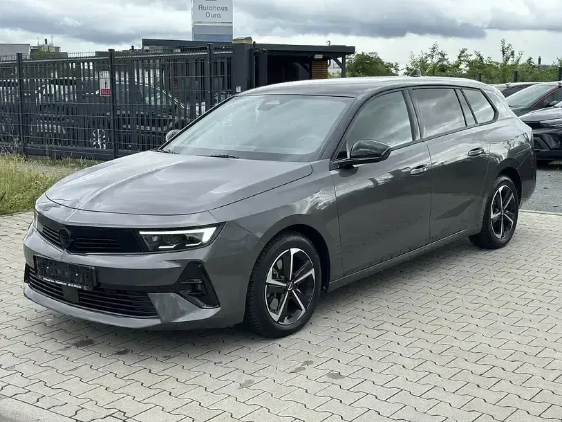 Gebraucht Opel Astra 131 PS (96 kW) 2025 Moonstone grey Kleinwagen