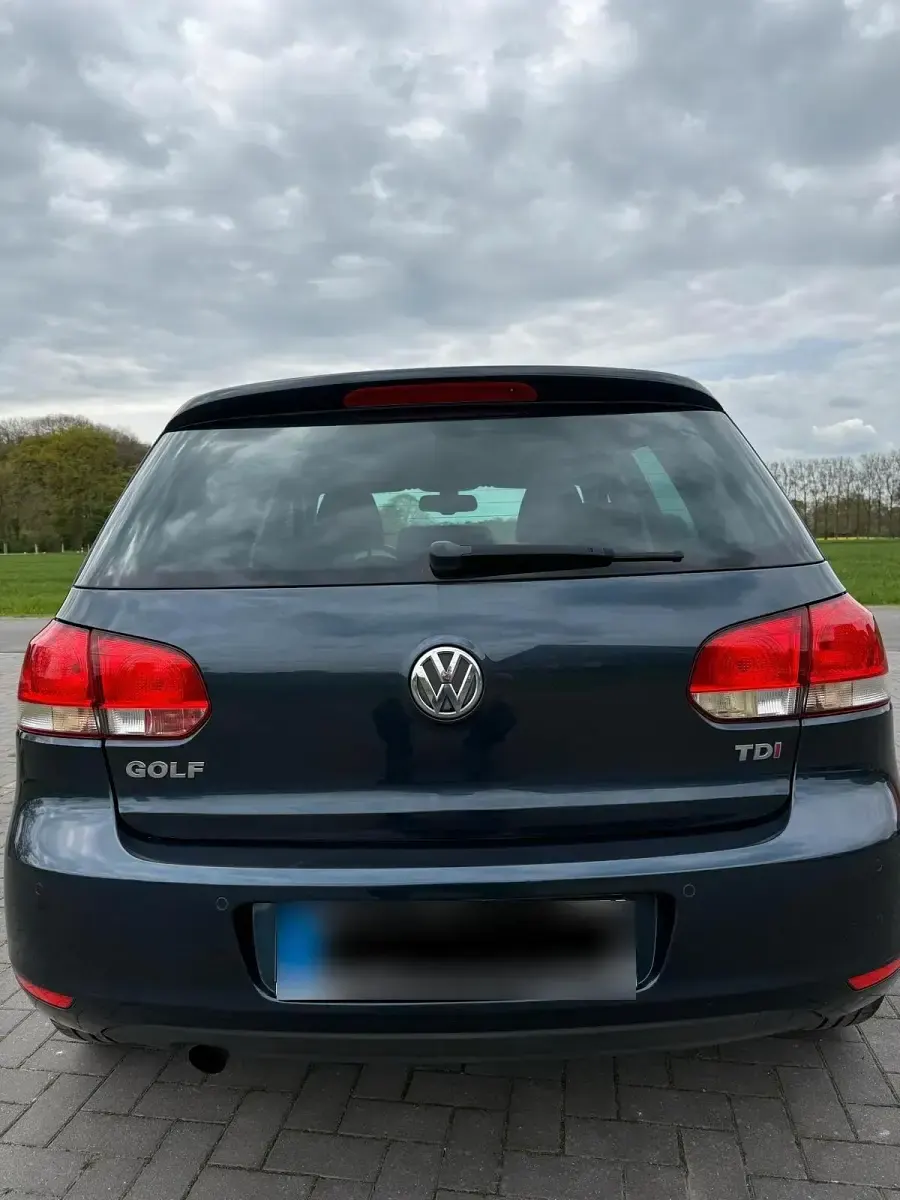 Gebraucht VW Golf VI Style 105 PS (77 kW) 2011 Blau Kleinwagen